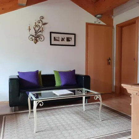 Sursilva Im Haus Steiner *